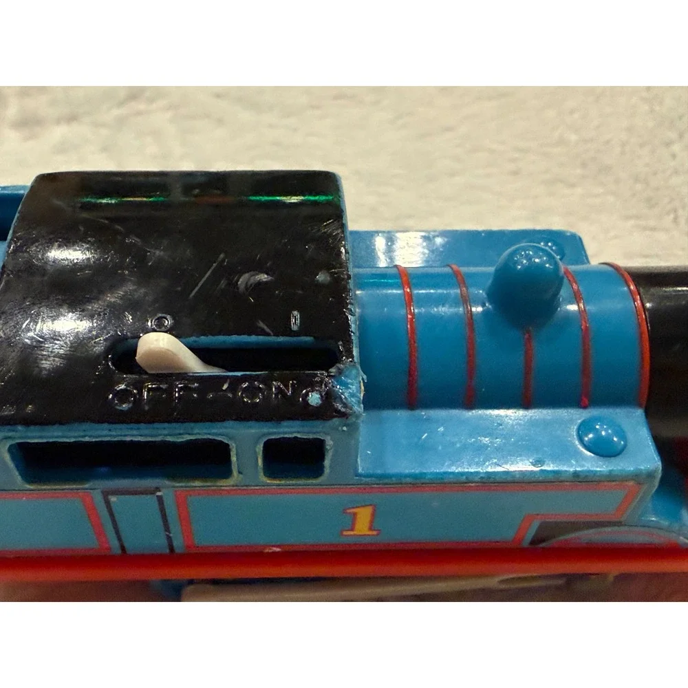 Thomas & Friends TrackMaster Motorized Thomas Engine Cargo Van 2009 Mattel READ
